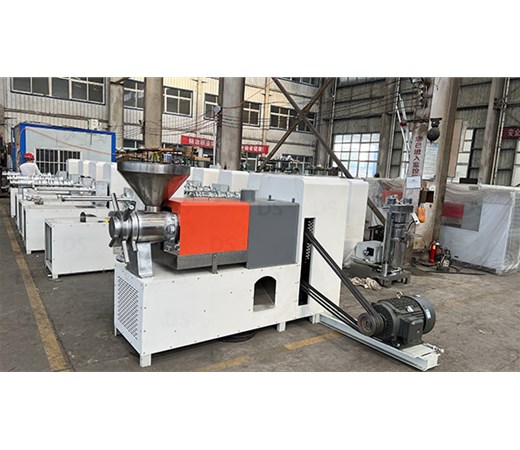 1斤菜籽可以榨多少菜籽油？哪種榨油機(jī)出油率高